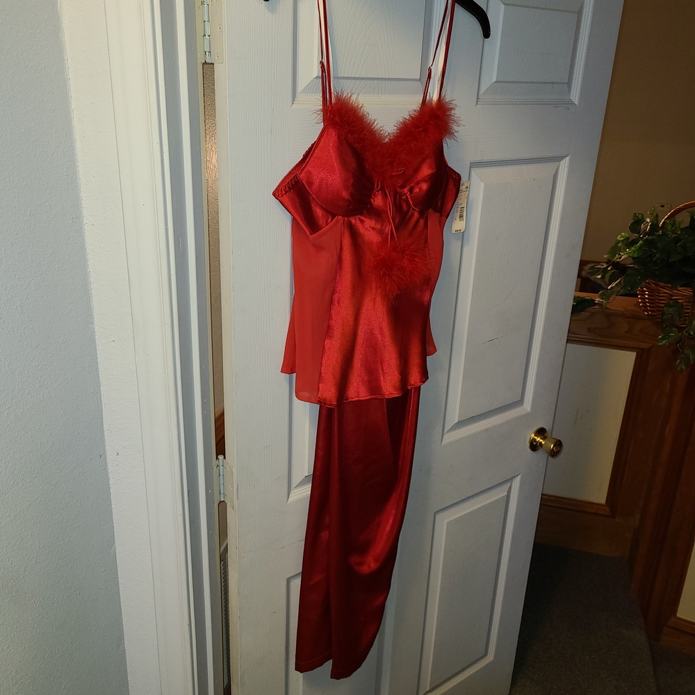 Elegant Red Satin Pajama Set with Feather Detail Size L